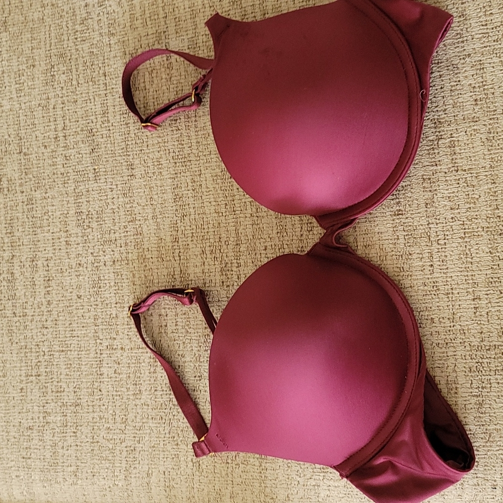 Victoria Secret VERY SEXY Push up bra